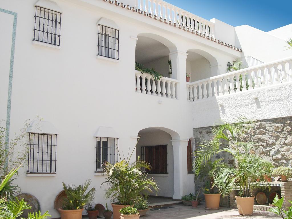 Apartamentos Turísticos La Mundial Málaga Exterior foto