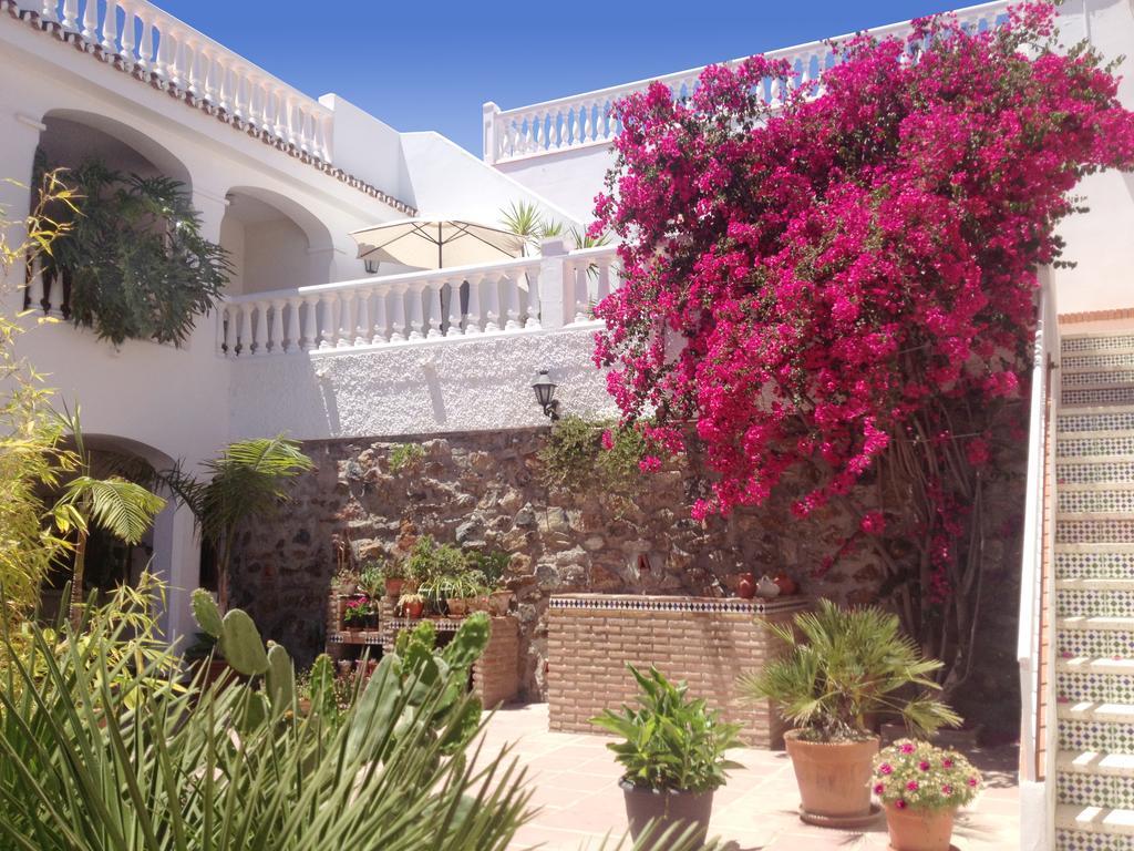 Apartamentos Turísticos La Mundial Málaga Exterior foto