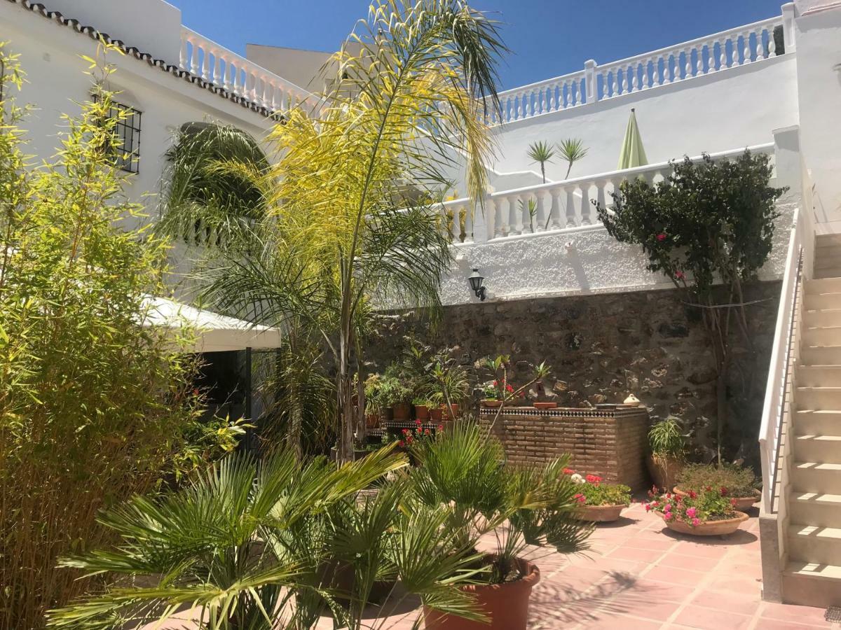 Apartamentos Turísticos La Mundial Málaga Exterior foto